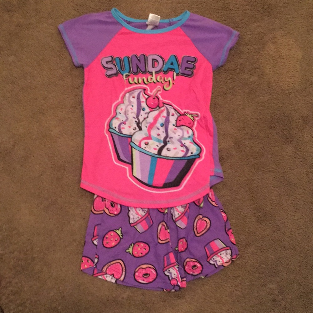 Girls pajamas